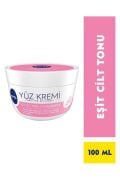 Nivea Yüz Kremi 100 Ml, Eşit Cilt Tonu,24 Saat Nemlendirici Yüz Kremi, Spf15
